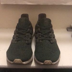 Damaged ultra boost 3.0